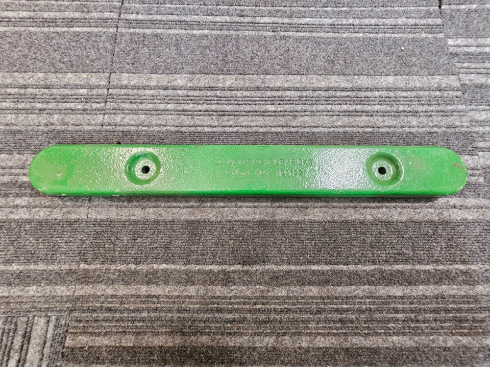 John Deere UC17910 Weight Bar 25 in Length x 3 in Width Cast 18Lb Green