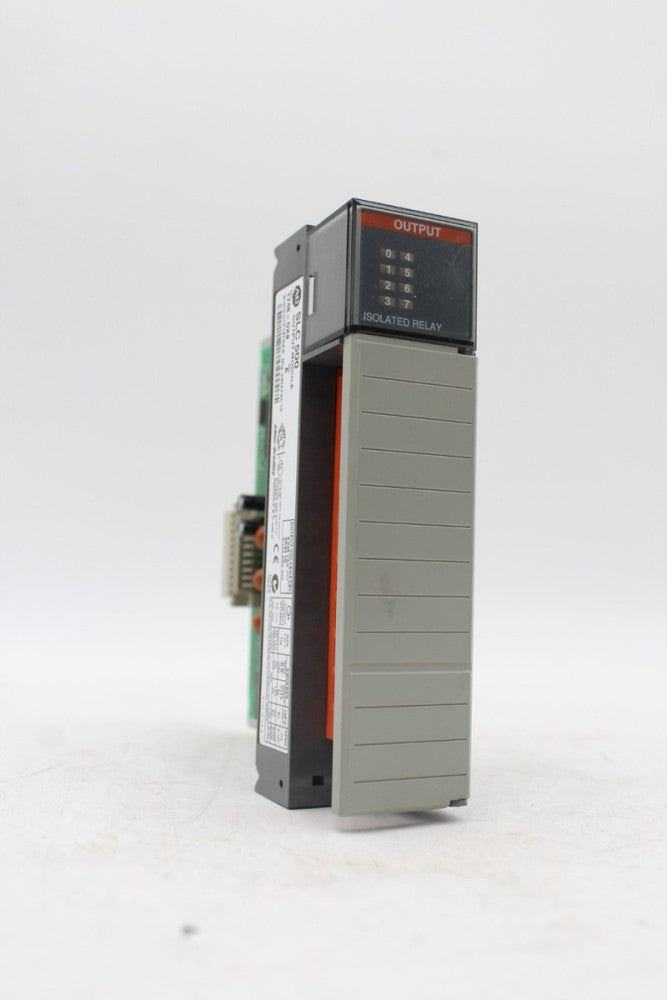 Allen-Bradley 1746-OX8 SLC 500 Output Module