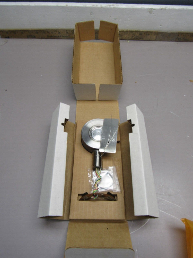 ROSEMOUNT 01153-0320-0252 PRESSURE TRANSMITTER SENSOR NEW IN BOX!! MAKE OFFER !!