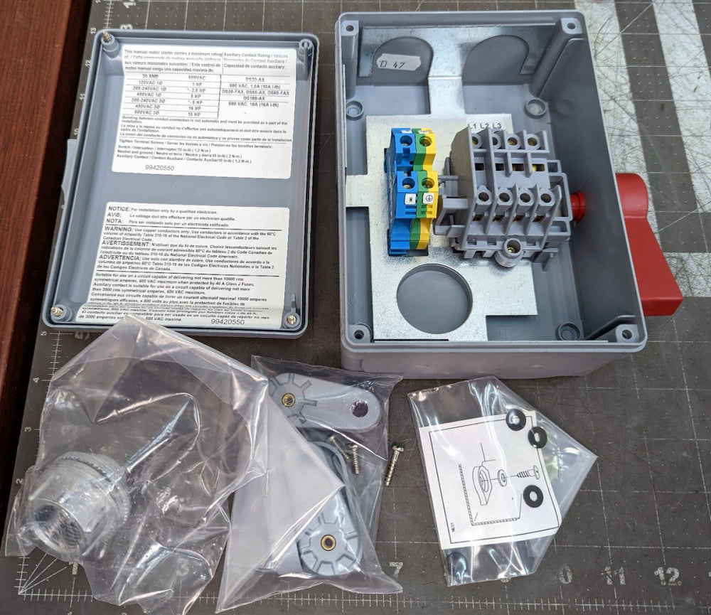 30A, 600V 3- Pole Manual Motor Controller Up To 15 HP New Watertight NEW [A3B3]