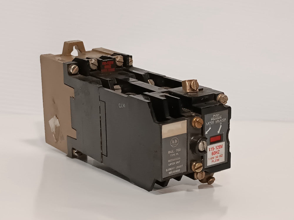 Allen-Bradley 700-P400A1 Direct Drive AC Relay with 700-PLLA1 Mechanical Latch
