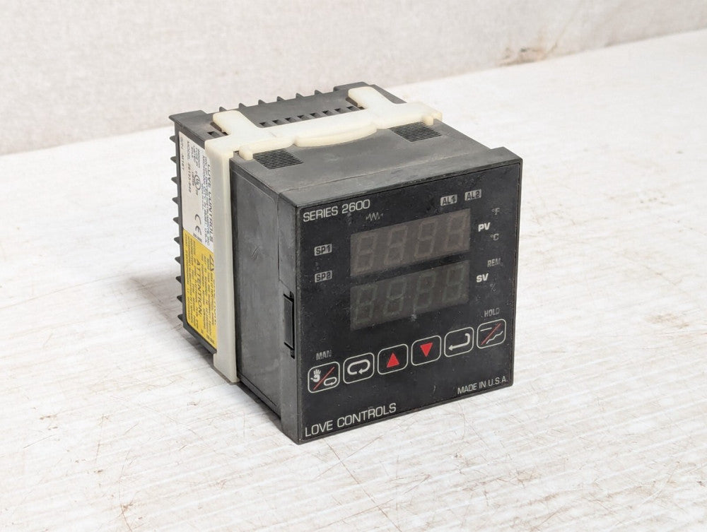 Love Controls 26133-948 Series 2600 Temperature / Process Controller Dwyer
