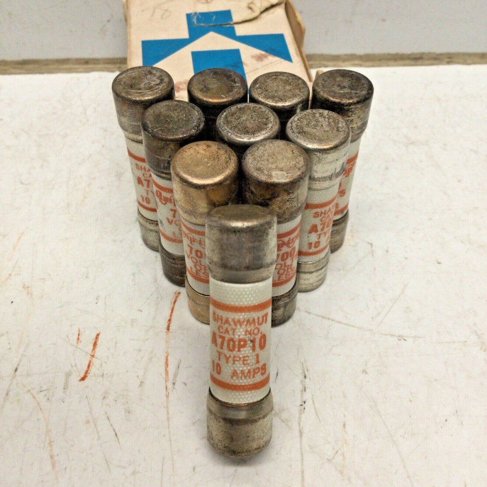GOULD SHAWMUT A70P10 AMP-TRAP FUSE 10 AMP 700VAC (LOT of 10)