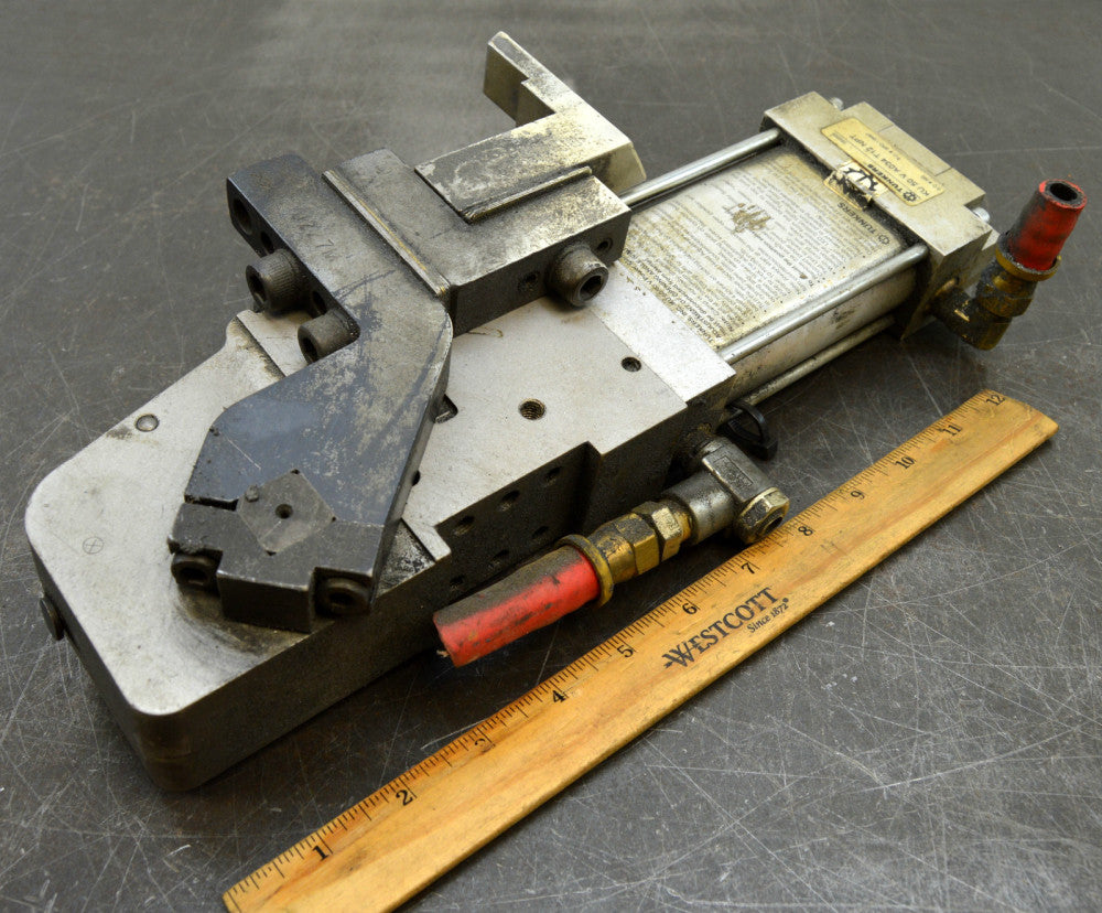 Tunkers KU-50-V-A034-T12-NPT Gripper Pneumatic Work Clamp Grip Used