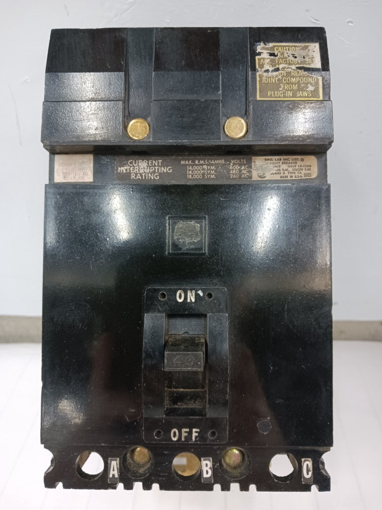 SQUARE D 40 AMP CIRCUIT BREAKER 3 POLE 600 VAC FA36040 (Flaw)