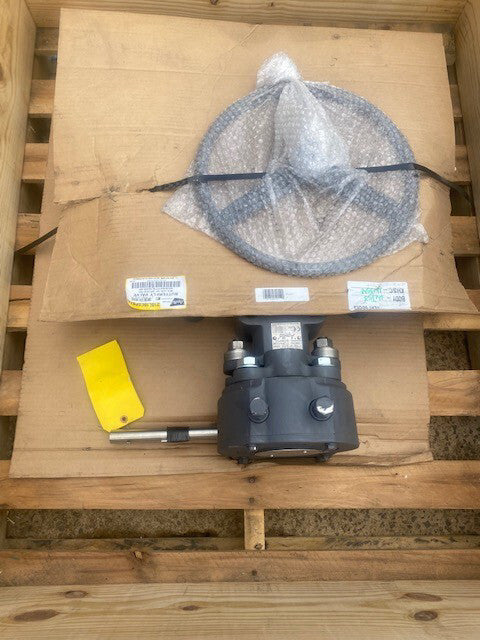 Apollo 215L16CSP8TA2, 215L Lug Style Apollo International™ Butterfly Valve, 16"