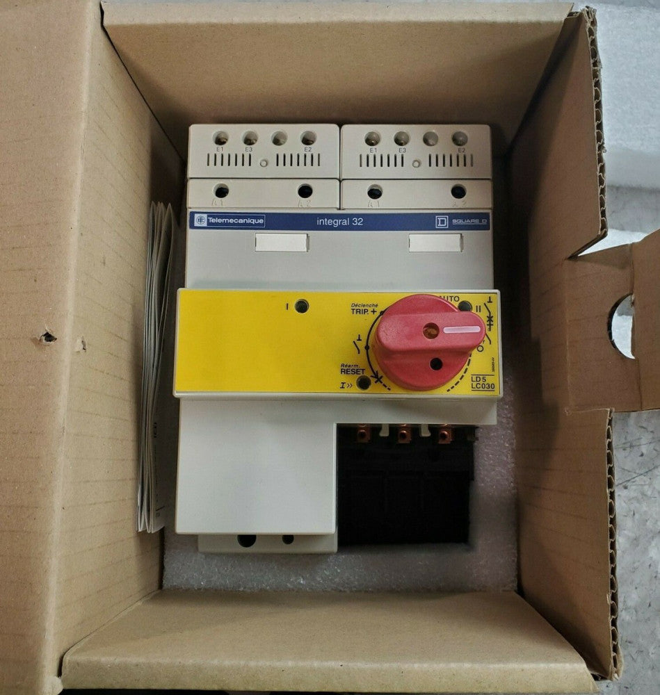 NEW SQUARE D TELEMECANIQUE REVERSING CONTACTOR BREAKER 600 VAC  LD5LC030BD