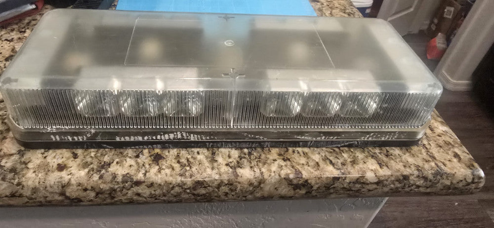 Whelen Responder White /Amber LED Lightbar  With Mag Mount Feet