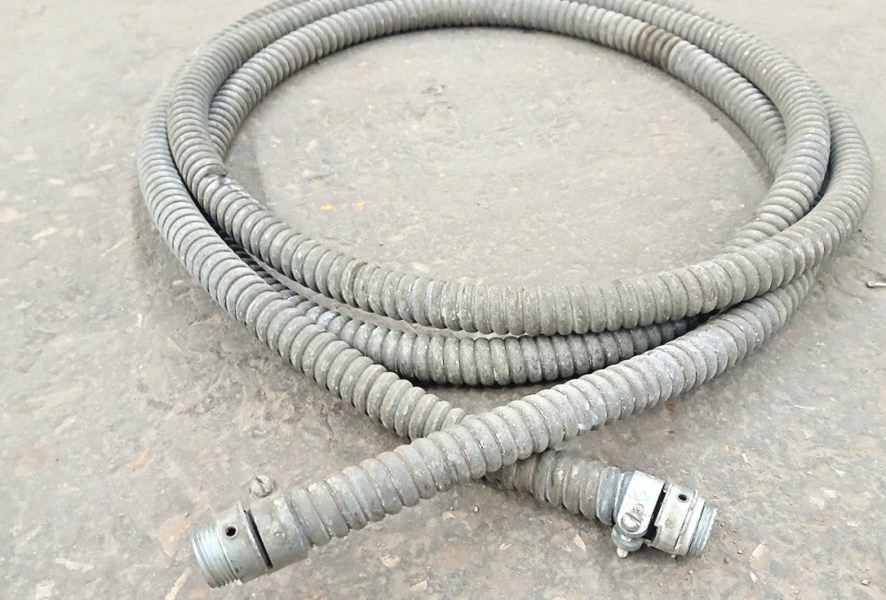 FLEXIBLE ELECTRICAL CONDUIT STEEL  15 FEET LONG  DIAMETER 1-1/16"