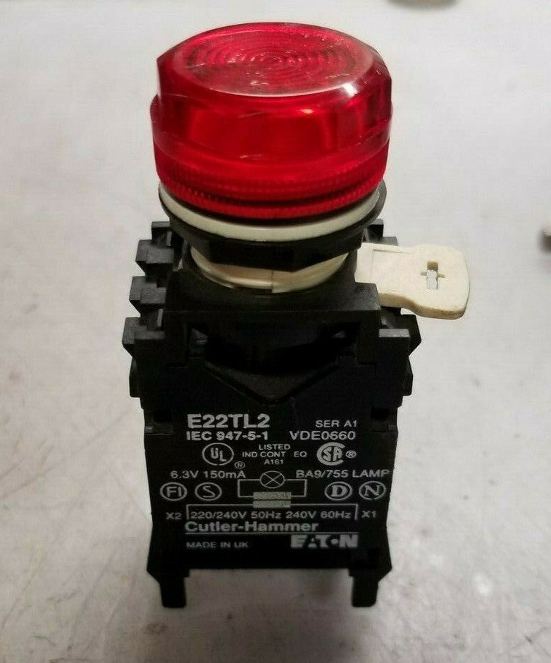 CUTLER HAMMER RED ILLUMINATED PILOT LIGHT SERIES A1 240 VAC  E22TL2