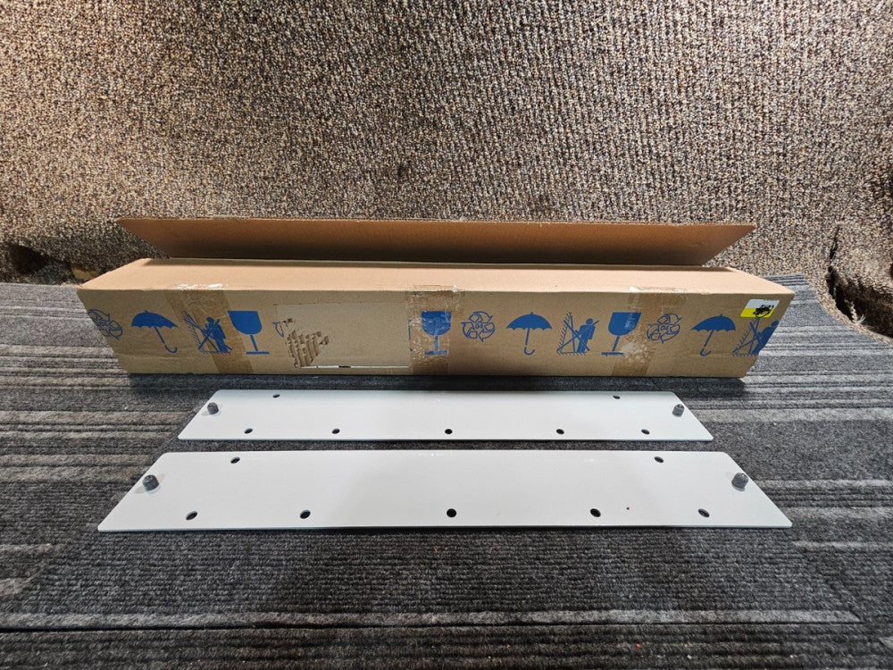 (QTY 2) SICK 2141329 Bracket Flat 547 Pin Dist Nut LN2412 Heavy Duty White