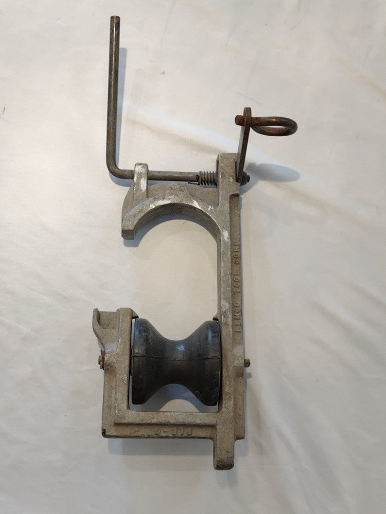 Lemco D-376A Spring Loaded Pulley Feeder Cable Roller Block