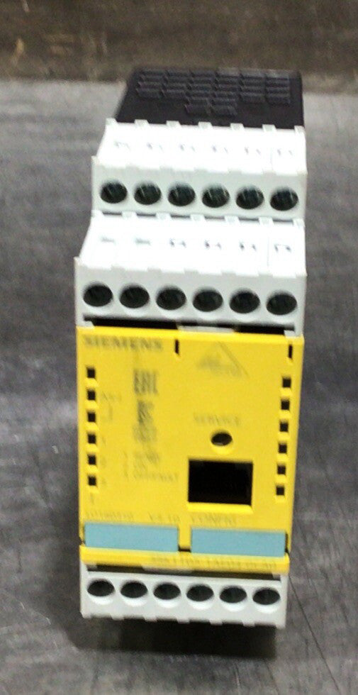 Siemens 3RK1105-1BE04-0CA0 Safety Relay Monitor Nos Surplus No Original Box