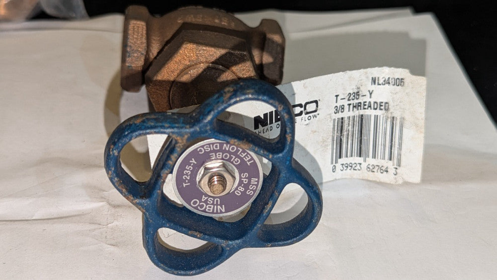 (1) 3/8" Nibco Globe Valve  Bronze, Class 150, Teflon Disc T-235-Y NEW