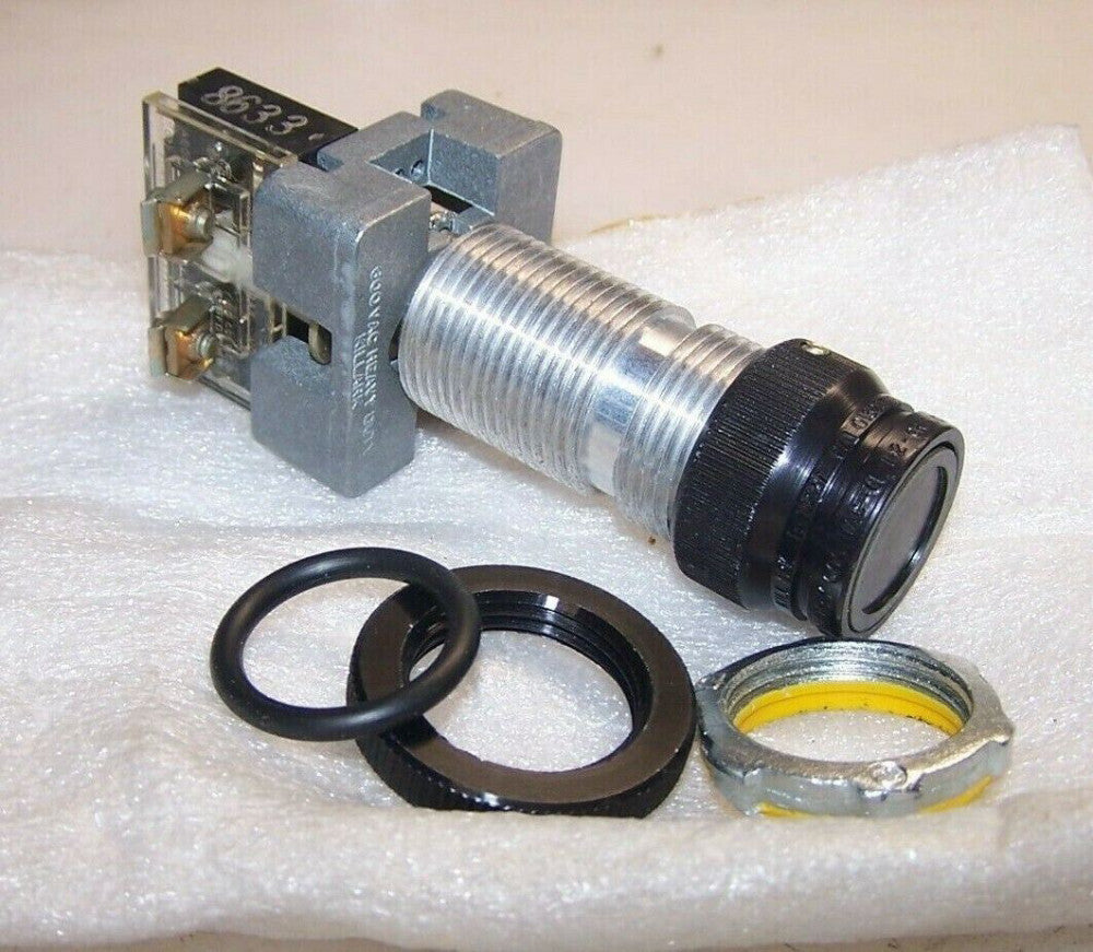 NEW KILLARK SPH-13819 BLACK MOMENTARY HAZARDOUS LOCATION PUSH BUTTON SWITCH 