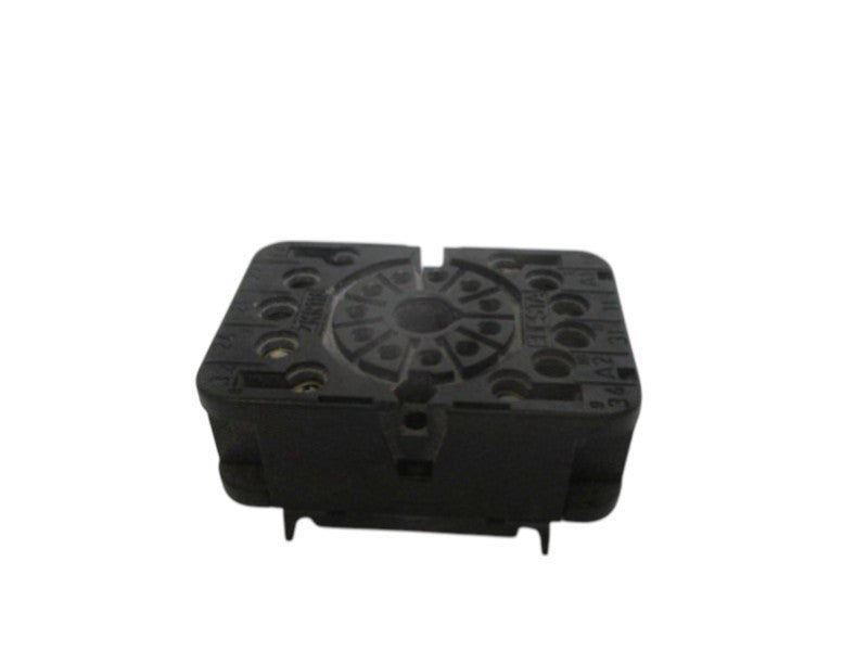 ELESTA ZRK118 RELAY BASE  UNMP