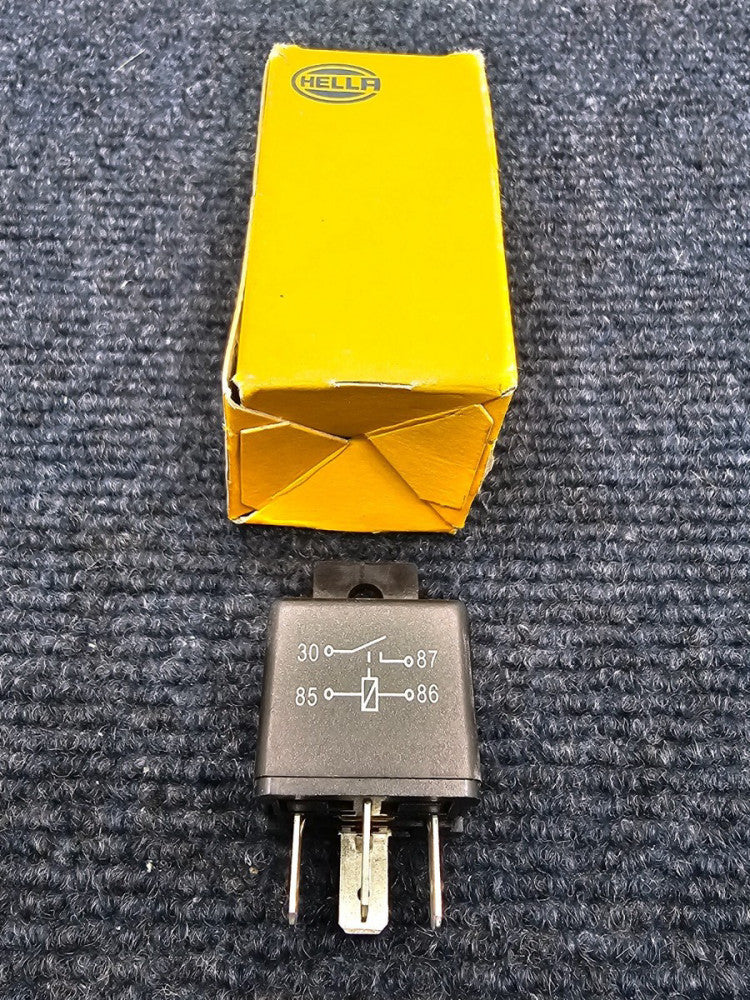 (QTY 2) HELLA 4RA 965 400-001 Main Current Relay 12V 30A SPST BKT Black