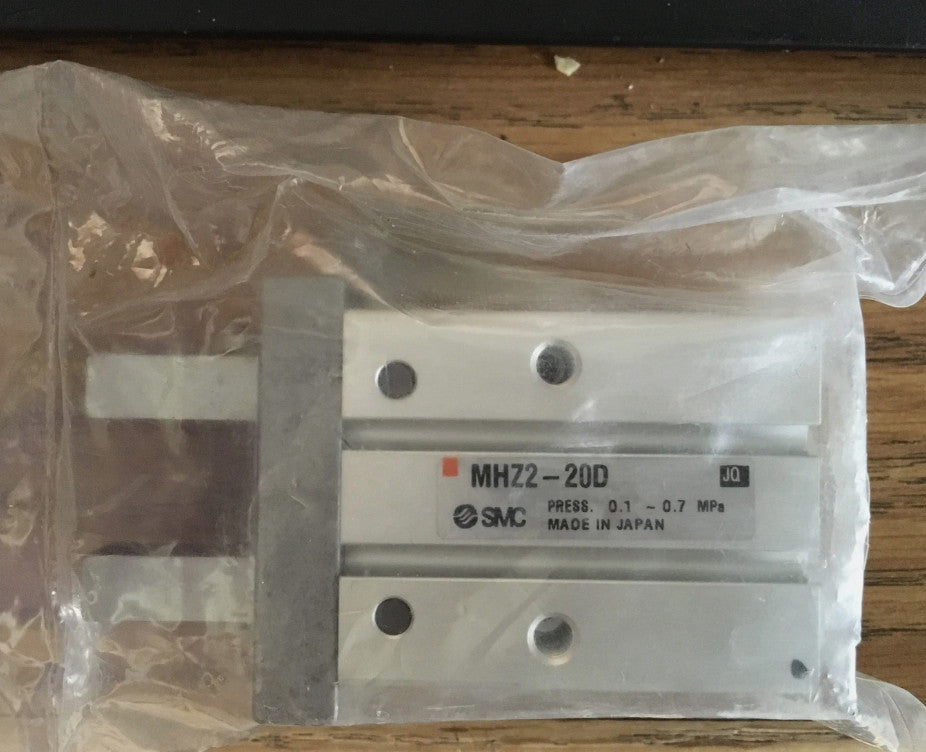 NEW SMC MHZ2-20D Pneumatic Gripper