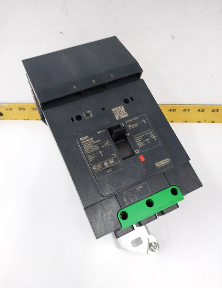 SQUARE D POWERPACT 30 AMP I-LINE CIRCUIT BREAKER 480Y/277 VAC 3 POLE  BDA34030Y