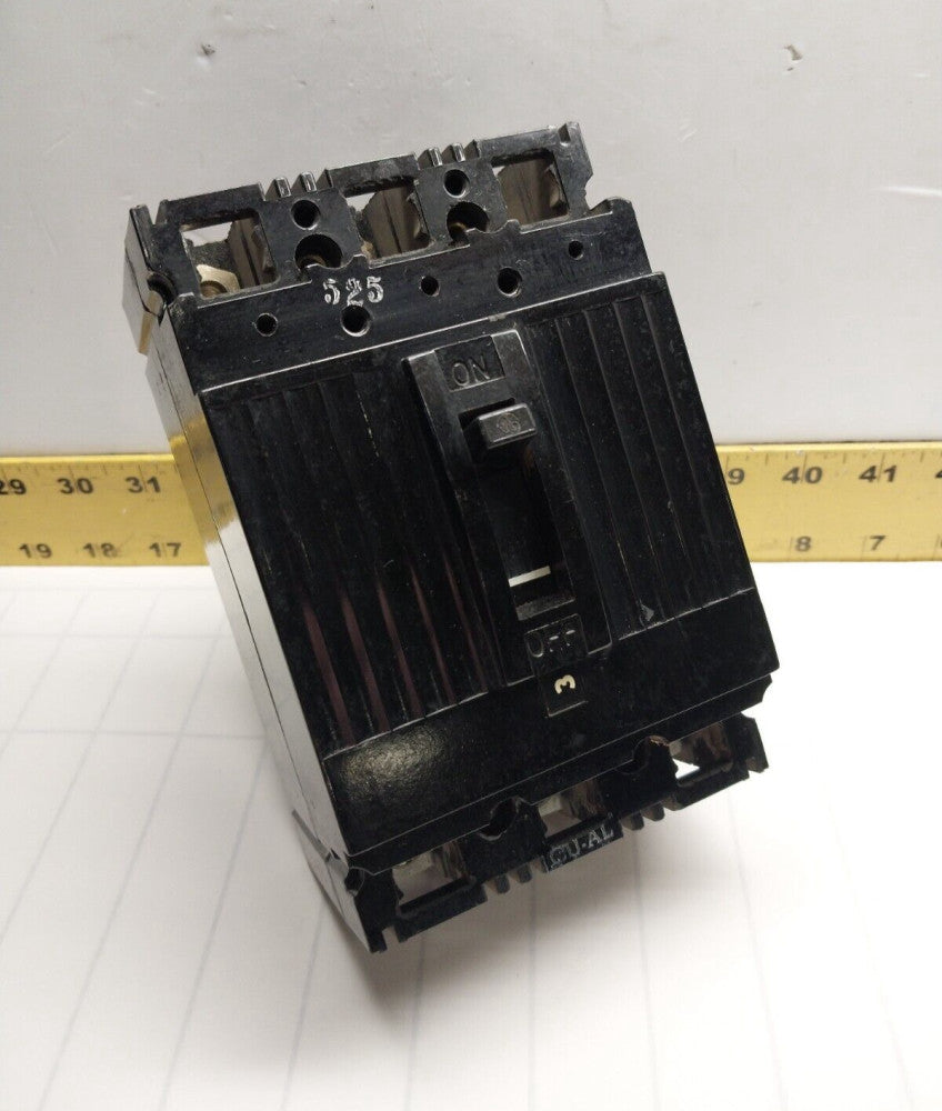 GE 50 AMP CIRCUIT BREAKER 240 VAC 3 POLE  TE132050