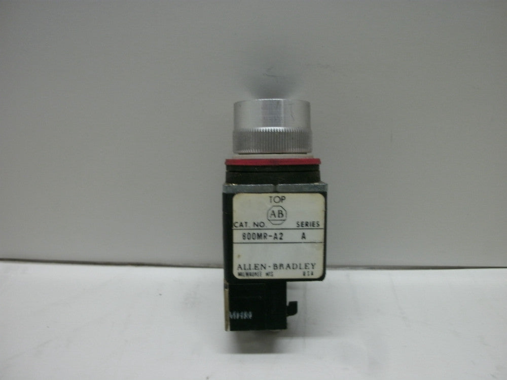 ALLEN BRADLEY 800MR-A2A SER A PB MOM BLACK NON-ILLUM 1 N.O 1 N.C. FLUSH HEAD