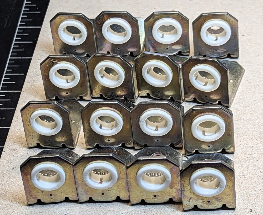 SOUTHCO A5-86-101-11 16 ROD CATCHES  Round Rod Multi-Point Latching System [A2BA