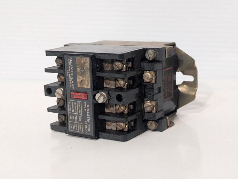 Allen-Bradley 700-N400A1 AC Control Relay, Series C, 120V Coil, Bulletin 700
