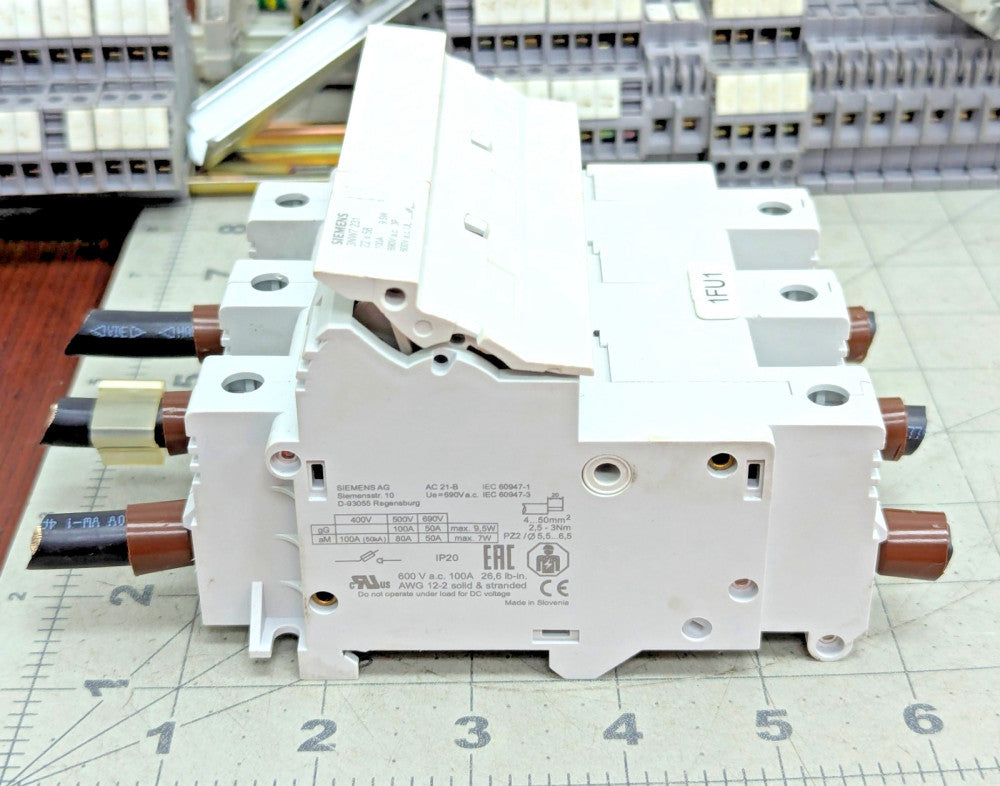 Siemens 3NW7231 Sentron® Fuse Holder, 690 VAC, 100 A, 10~ 6 AWG Wire [Z2B7]