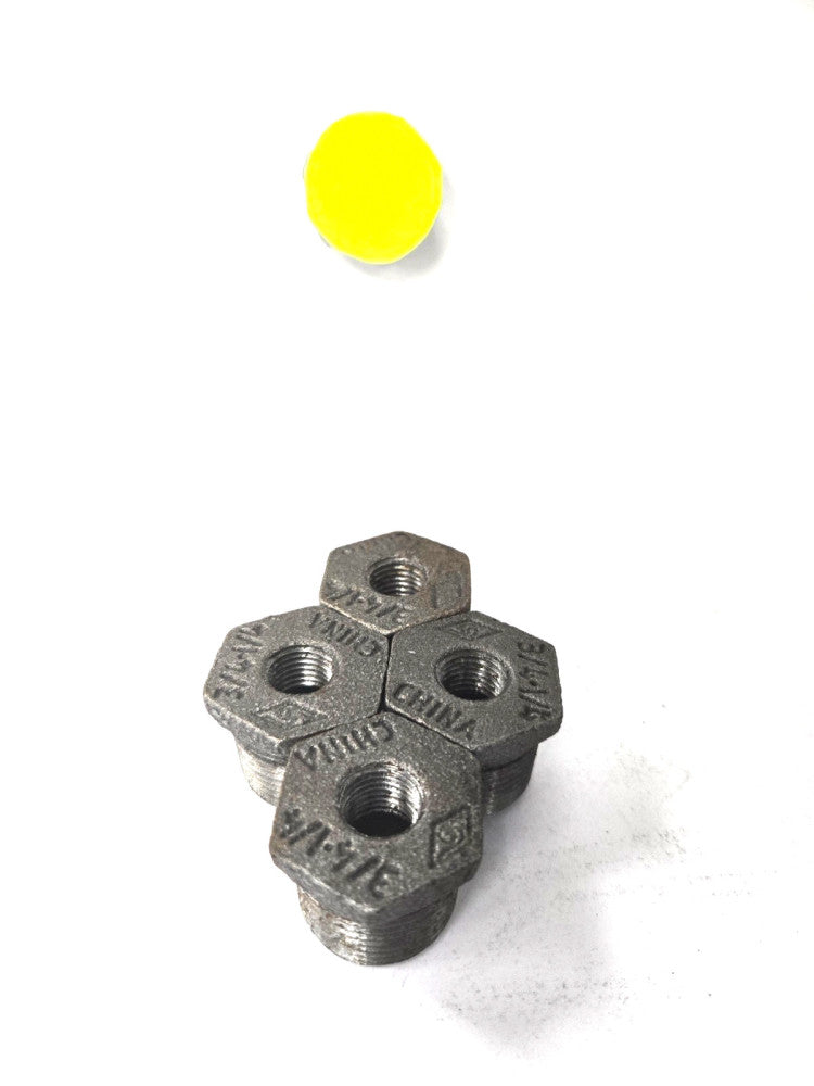 UNBRANDED BLACK  IRON HEX REDUCER BUSHING 3/4" X 1/4"  ** LOT OF 4 **