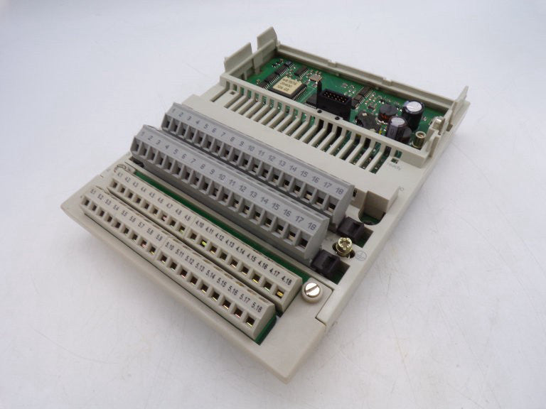 SCHNEIDER ELECTRIC 170AAI03000 PLC MODULE