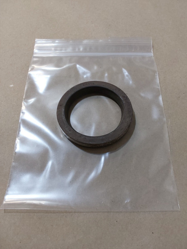 CR 515392 Oil Seal NOS