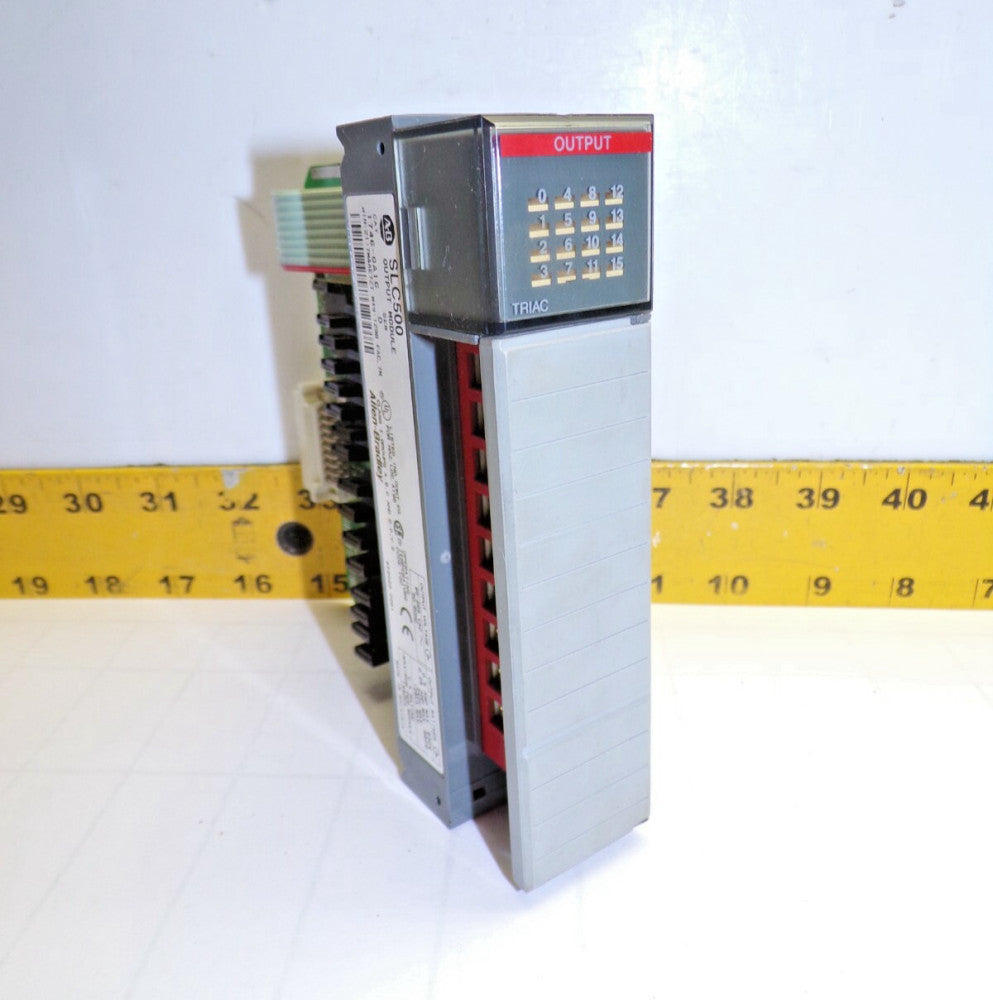 Allen-Bradley SLC500 Digital Output Module  1746-OA16  SER D