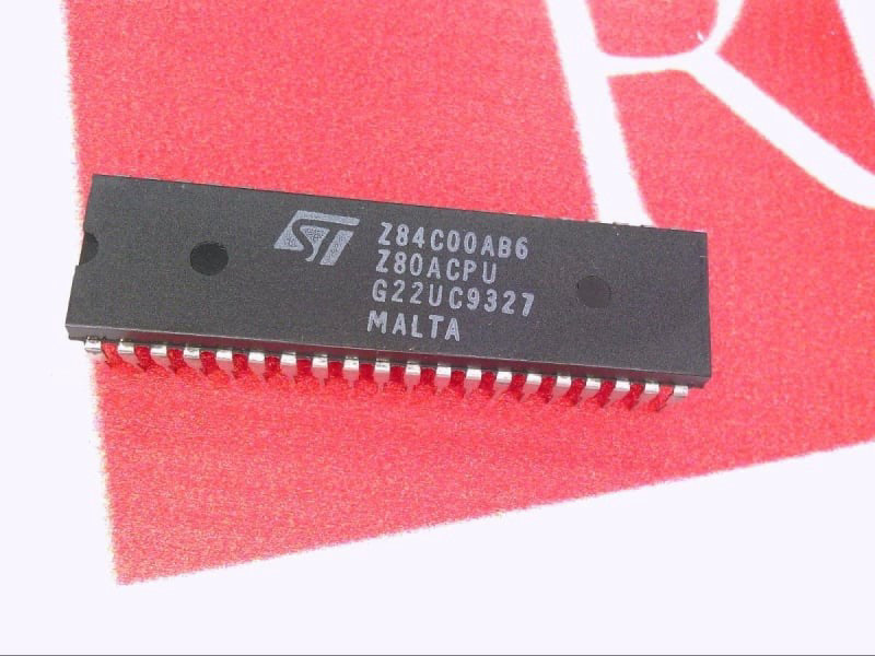 ST MICRO Z84C00AB6 / Z84C00AB6 (BRAND NEW)