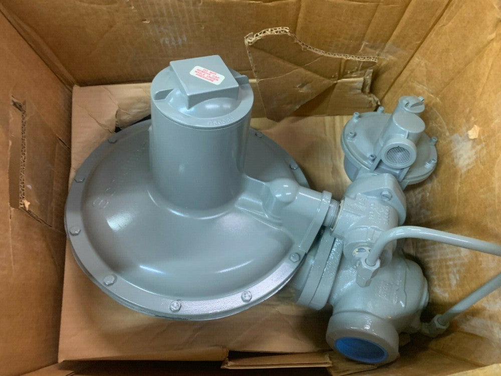 NEW IN BOX SCHLUMBERGER 1-1/4" ORFICE REGULATOR CL381
