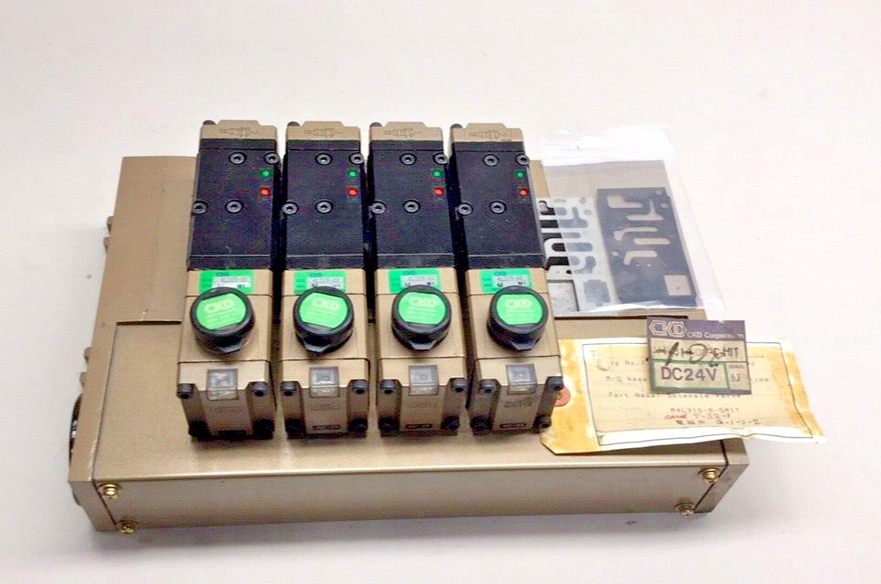 CKD M4L310-8-5M1T Used Solenoid Valve 5-Rack of 4L319-00-M1 24VDC M4L310-08-5MIT