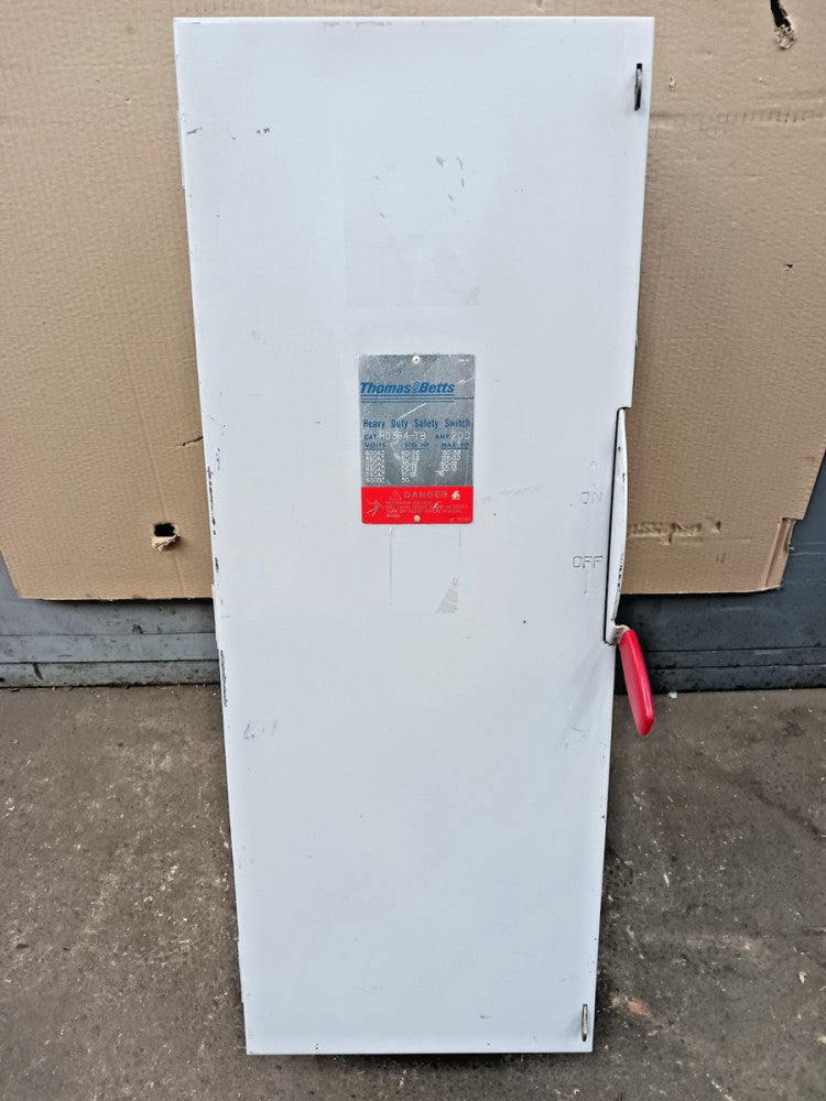 Thomas & Betts 200 Amp Fusible Safety Switch 3 Pole 600V 150 HP HD364-TB