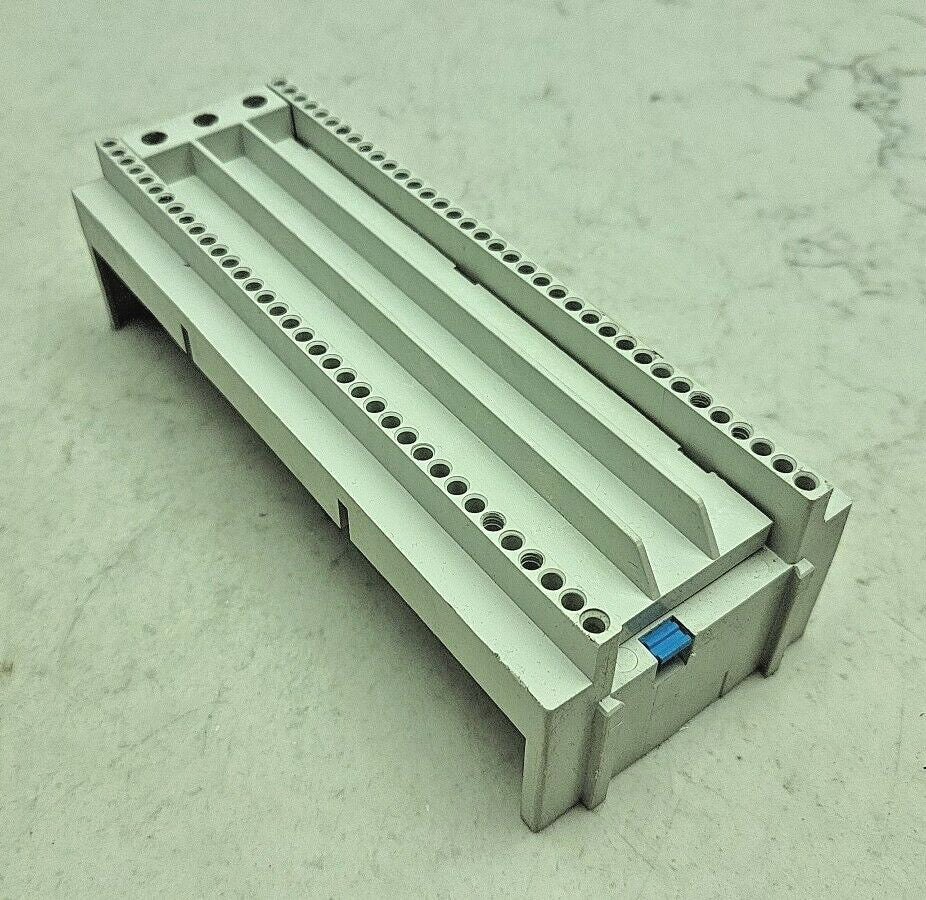 Siemens FBS8072 Circuit Breaker Adapter Shoe 80A 600V