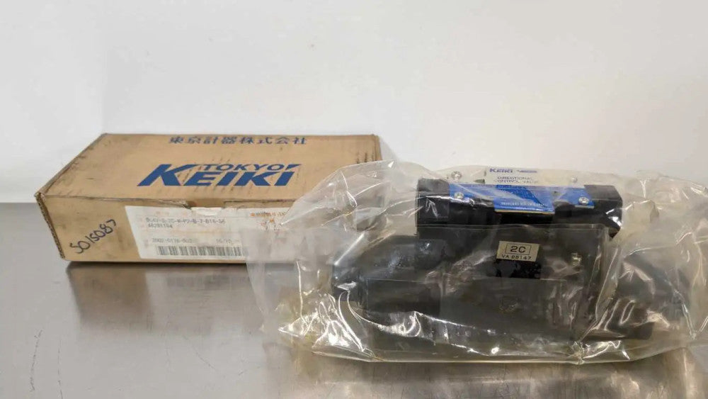 Tokyo Keiki DG4V-3-2C-M-P2-B-7-B16-56 Directional Control Valve Tokimec