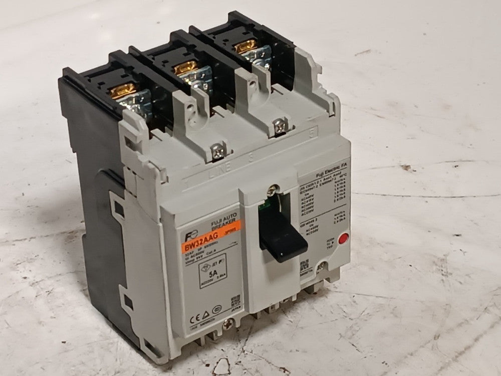 Fuji Electric BW32AAG -3P005 Molded Case Circuit Breaker, 3-Pole, 5A, 500VAC