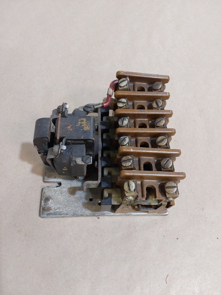 Joslyn Clark  PM CONTROL RELAY  5U6-2-76