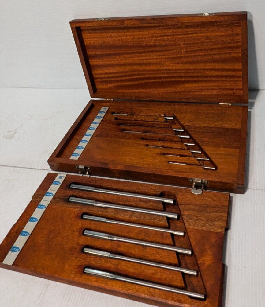 LaVallee & Ide 70 reamer set with wood case, missing .3105