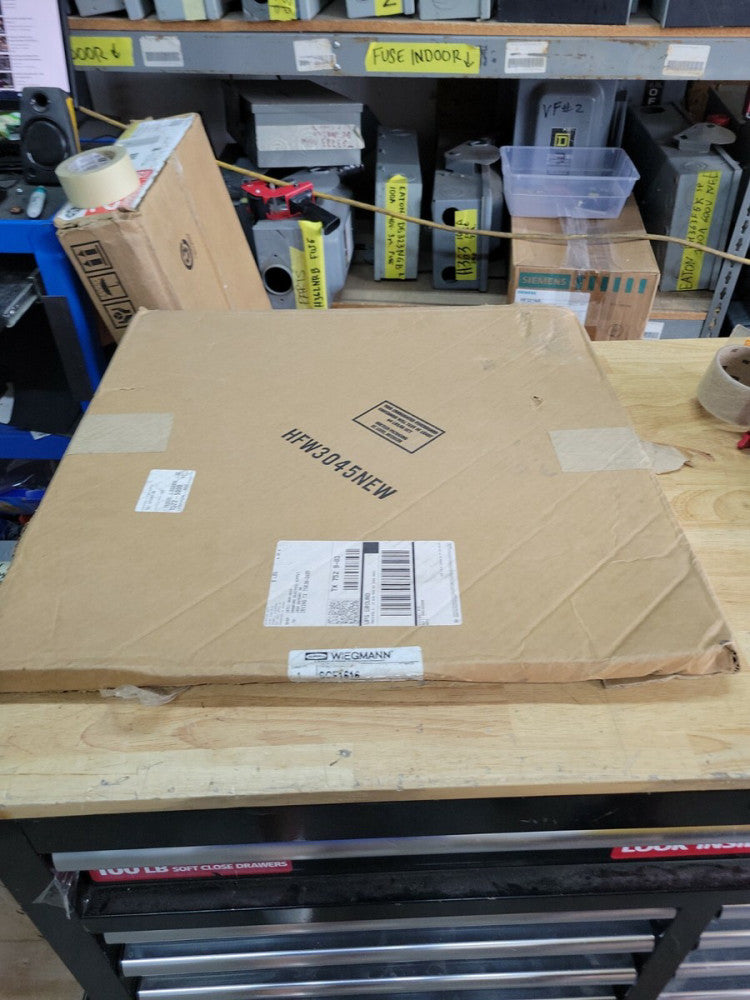 Hubbell Wiegmann SCF1616  Flush Cover **Free Shipping**