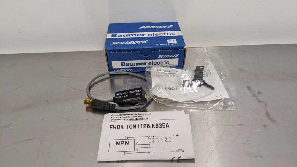 Baumer FHDK 10N1196/KS35A Photo Electric Sensor Adjustable Switching Distance CH