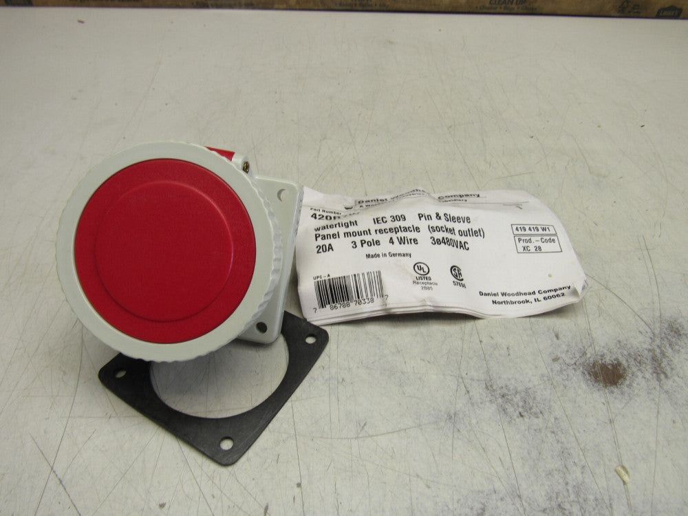 DANIEL WOODHEAD 420R7W WATERTIGHT PANEL MOUNT SOCKET OUTLET 20A 3P 4W NEW IN BAG