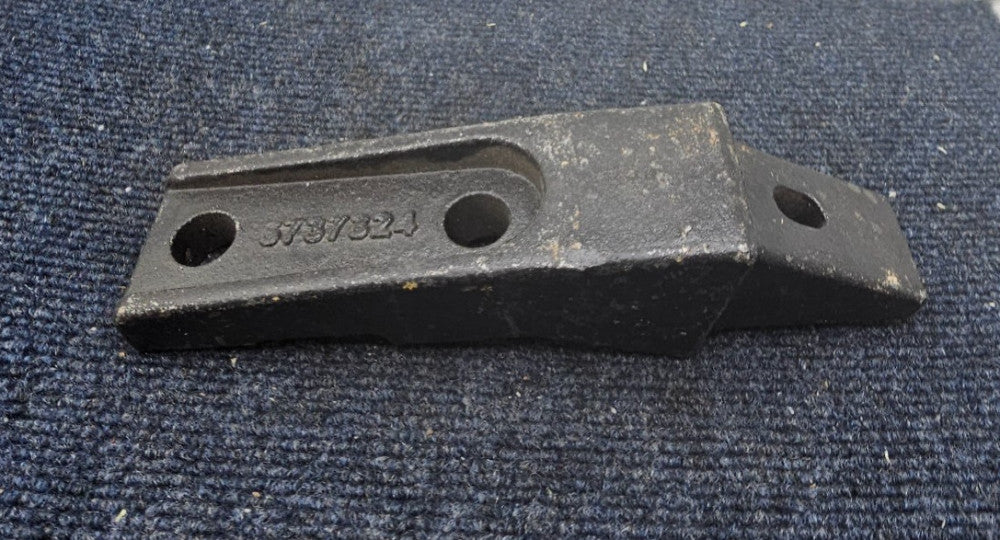 6737324: Bucket Tooth Shank Top Mount Skid Steer Bucket Adapter