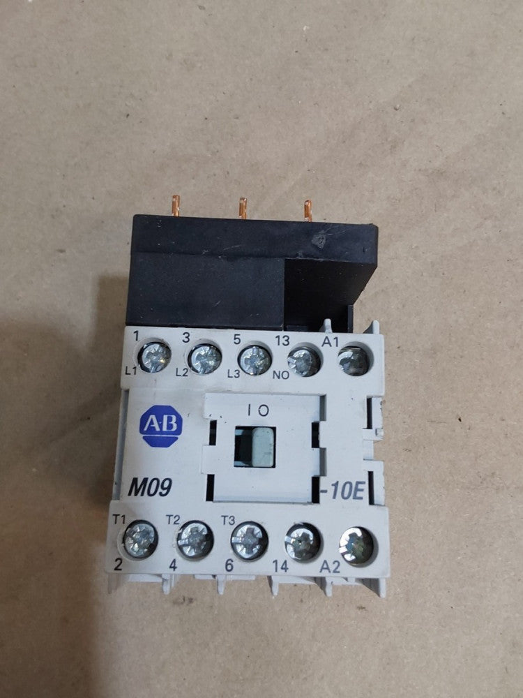 Allen Bradley 190E-NND2-CC10S SER B Contactor M09-10E