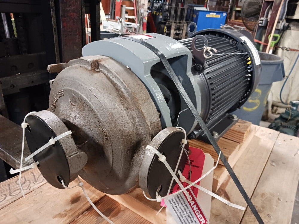 NEW FLOWSERVE DURCO 7.5 HP  CF8M STAINLESS CENTRIFUGAL PUMP  1.5 X 1 X 8