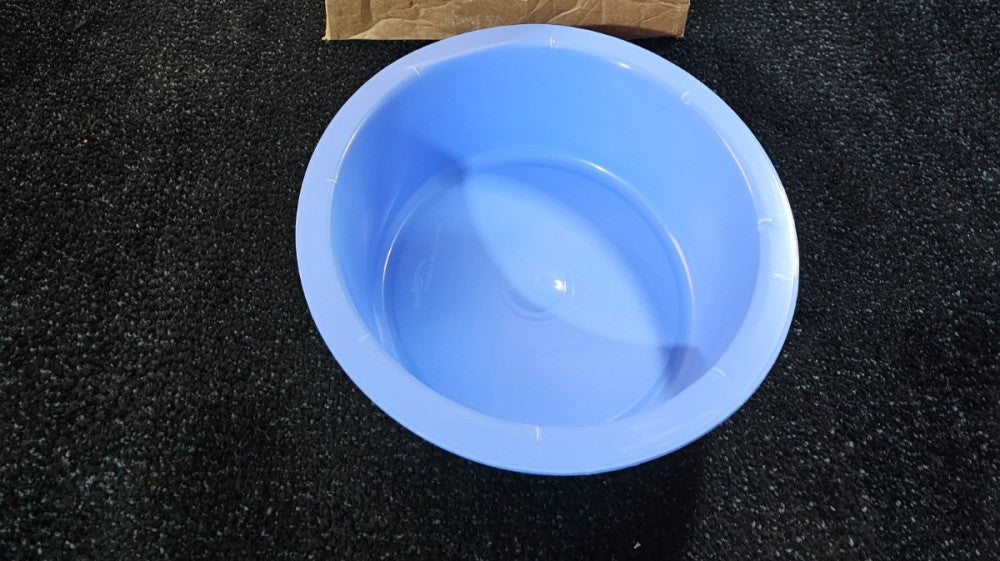 (QTY 38) Hospital Disposable HD-395-7000 Ring Basin, 7 quart, 6500 cc,Light Blue
