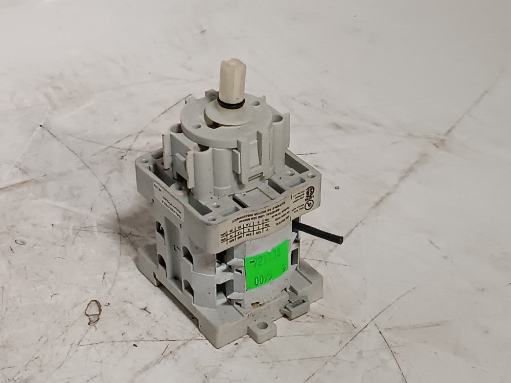 Allen-Bradley 194L-A32-1753 manual motor disconnect switch, 32A, 600VAC, 3P