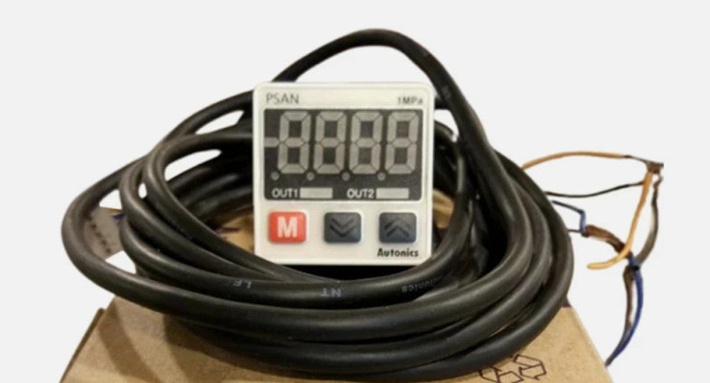 One Brand New AUTONICS PSAN-1CV-RC1-8 Pressure Sensor